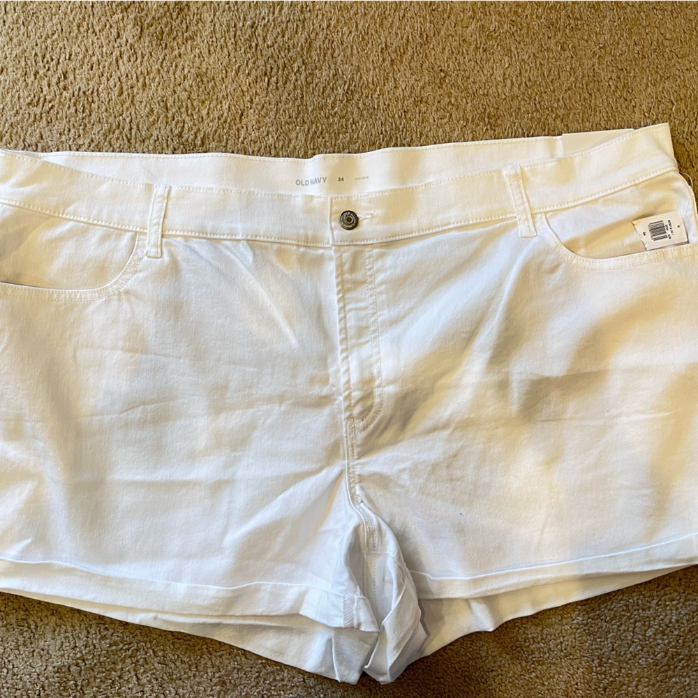 Old navy white denim shorts plus size 24 new with tags